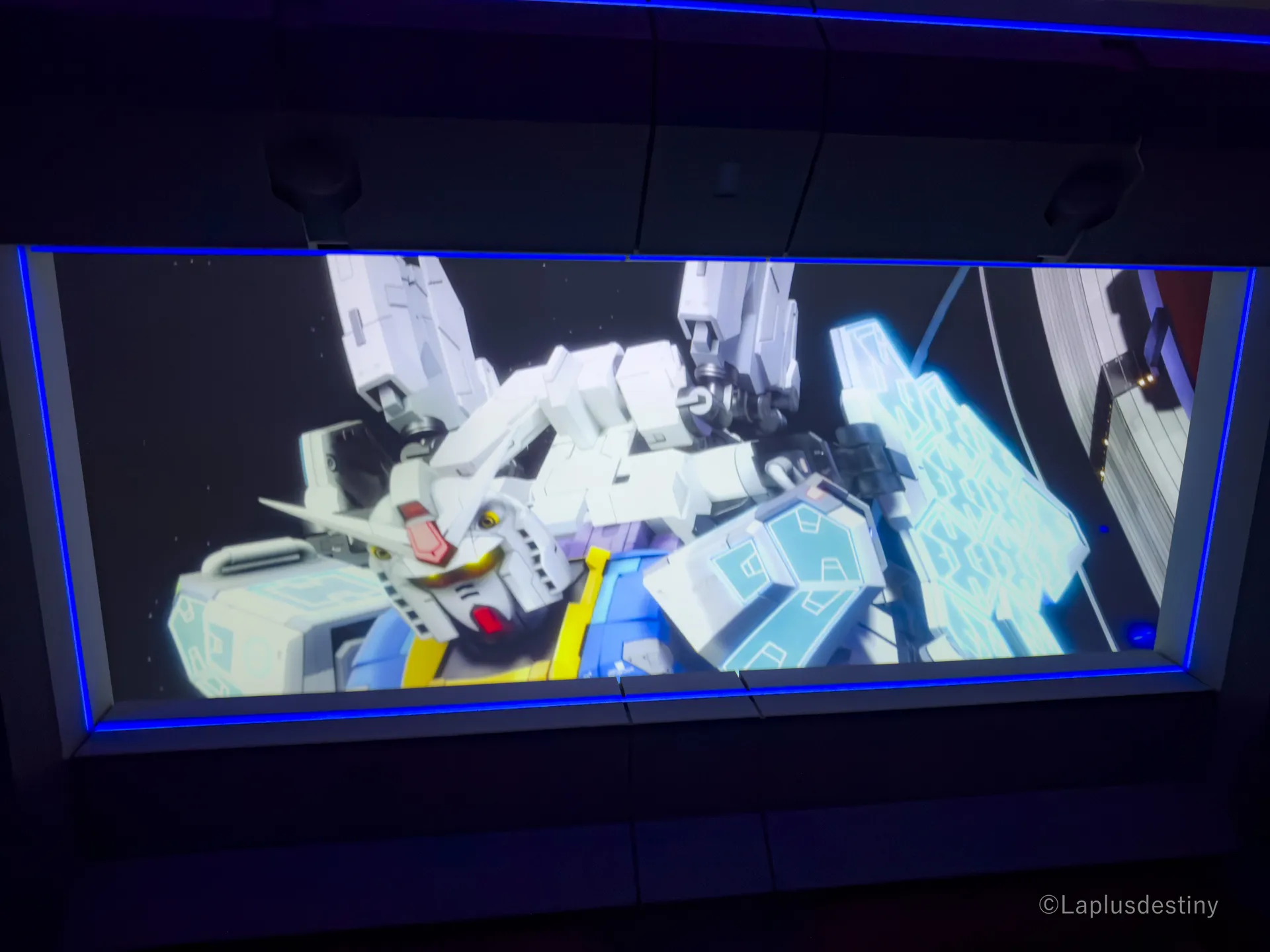ガンダム 戦闘シーン